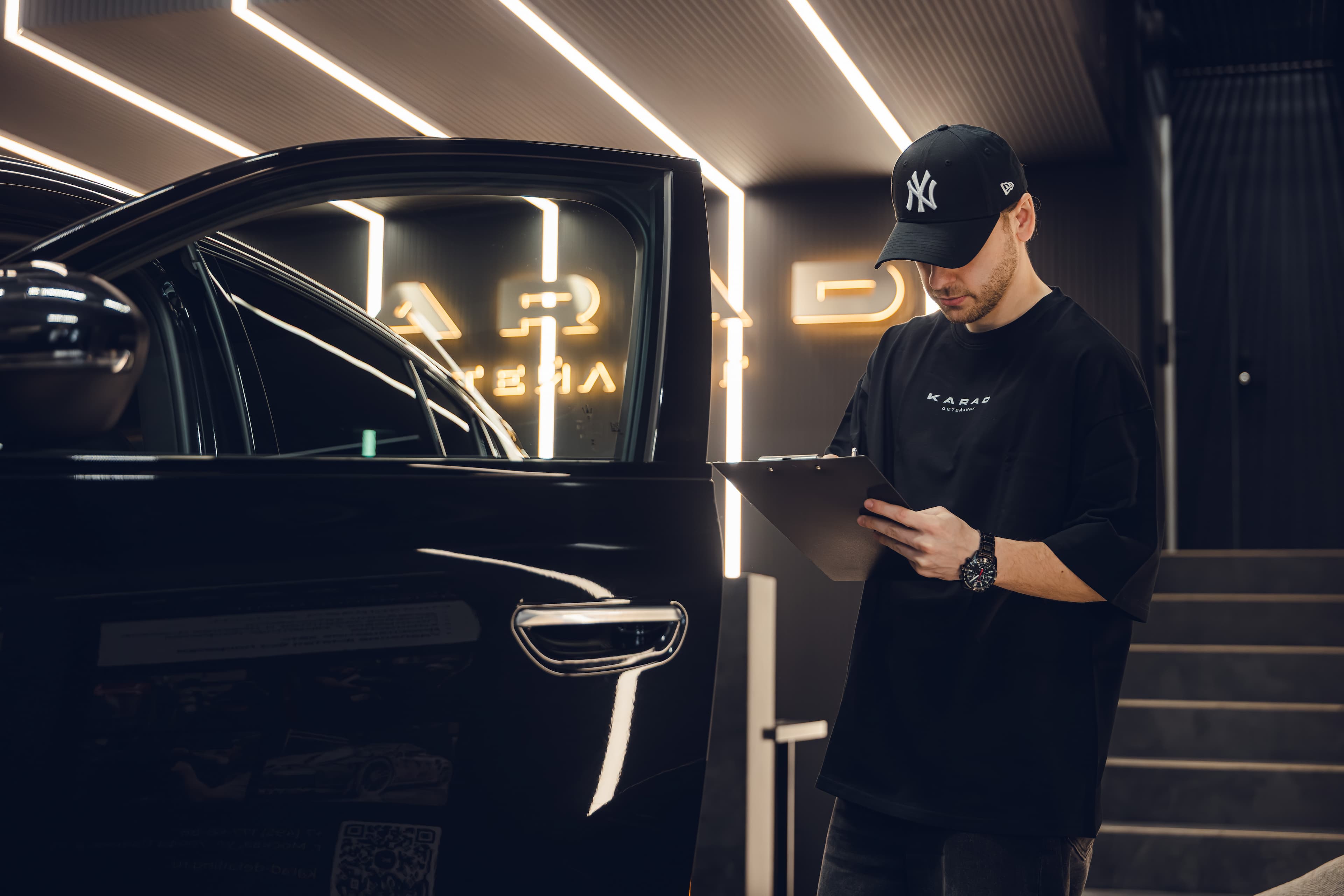 Процесс нанесения защитного покрытия на автомобиль